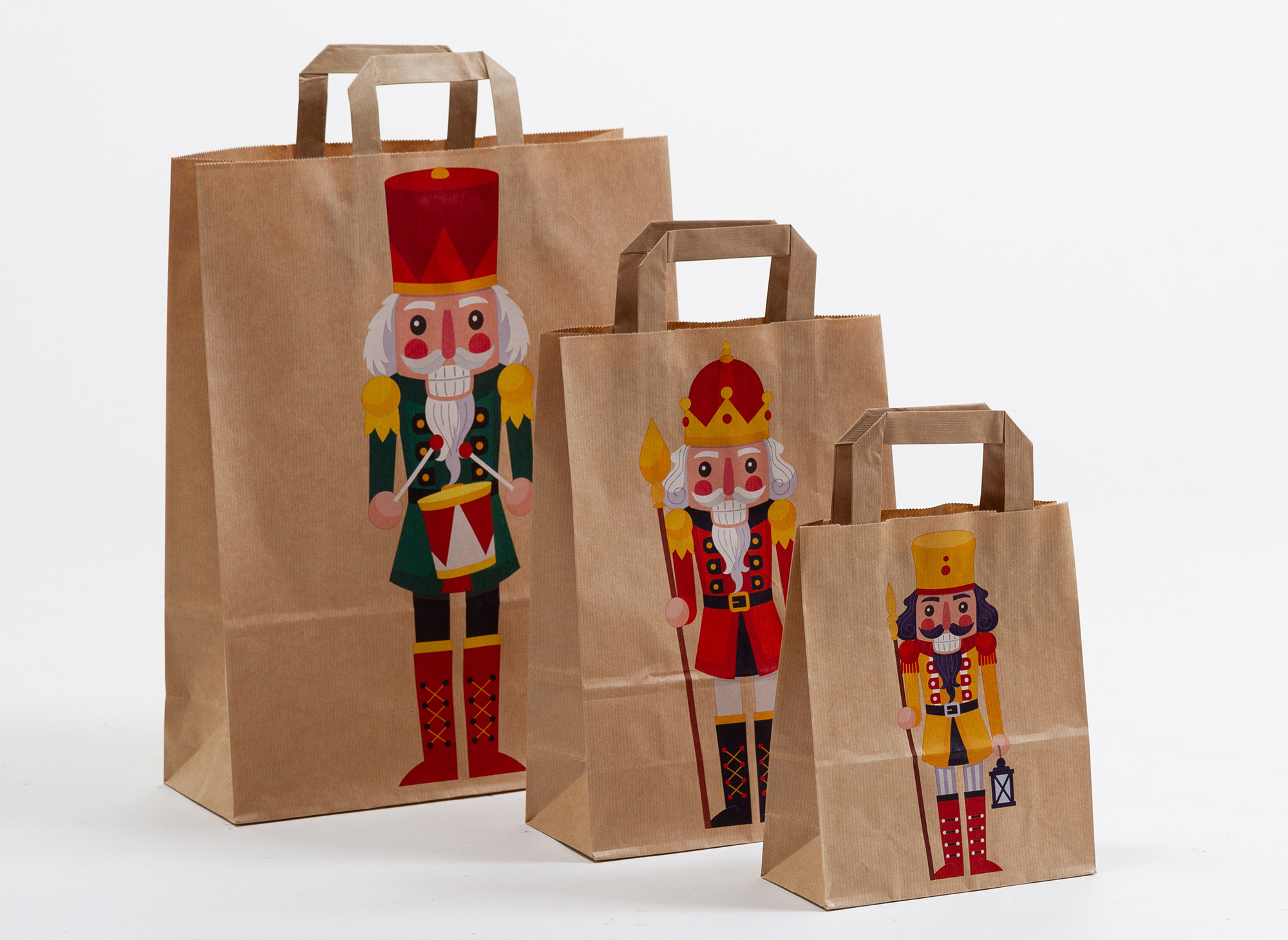 Gruppenbild Papiertragetaschen mit Flachhenkel - Nussknacker